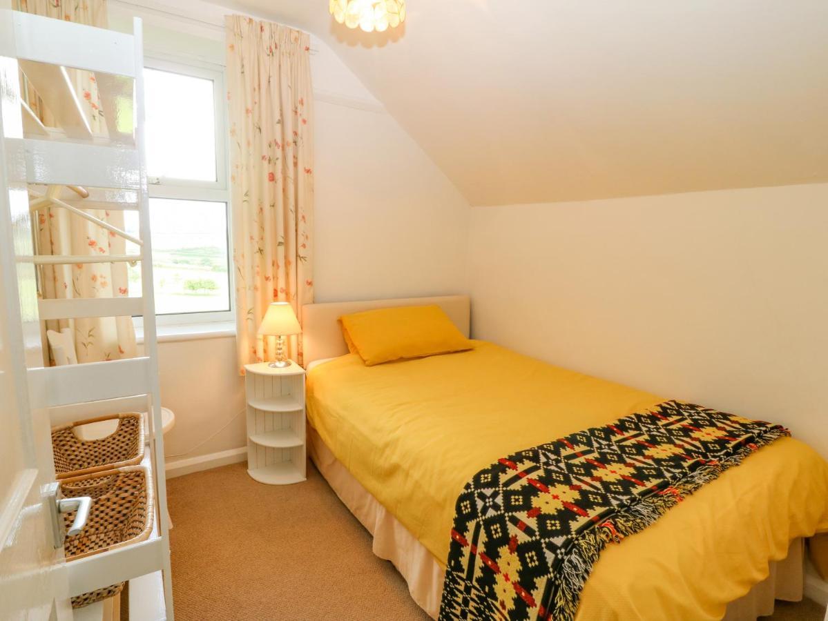 Garreg Lwyd Farm Villa Pwllheli Exterior photo
